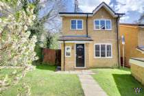 Main Photo of a 3 bedroom  Detached House for sale