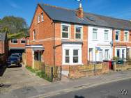 Main Photo of a 4 bedroom  End of Terrace House for sale