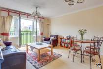 Main Photo of a 2 bedroom  Apartment for sale