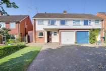 Main Photo of a 4 bedroom  Semi Detached House for sale