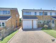 Main Photo of a 3 bedroom  Semi Detached House for sale