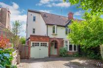 Main Photo of a 5 bedroom  Semi Detached House for sale