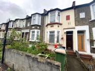 Main Photo of a 2 bedroom  Terraced House for sale