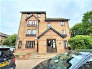 Main Photo of a 2 bedroom  Flat for sale