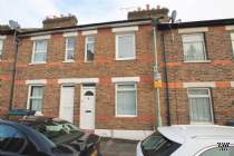 Main Photo of a 2 bedroom  Terraced House to rent