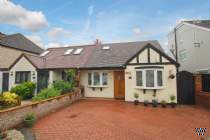 Main Photo of a 4 bedroom  Bungalow for sale