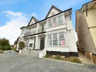 Main Photo of a 3 bedroom  Apartment to rent
