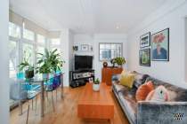 Main Photo of a 1 bedroom  Flat for sale