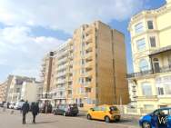 Main Photo of a 2 bedroom  Apartment for sale