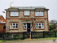Main Photo of a 3 bedroom  House for sale