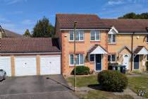 Main Photo of a 3 bedroom  End of Terrace House for sale