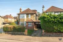 Main Photo of a 4 bedroom  Detached House for sale