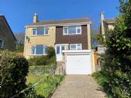 Main Photo of a 3 bedroom  Detached House for sale
