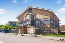 Main Photo of a 1 bedroom  Apartment for sale