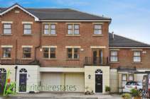 Main Photo of a 3 bedroom  Town House for sale