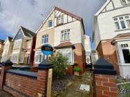 Main Photo of a 4 bedroom  Semi Detached House for sale