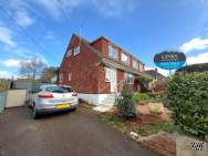 Main Photo of a 3 bedroom  Semi Detached House for sale