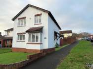 Main Photo of a 4 bedroom  Detached House for sale