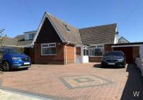 Main Photo of a 4 bedroom  Detached House for sale