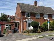 Main Photo of a 4 bedroom  Semi Detached House for sale