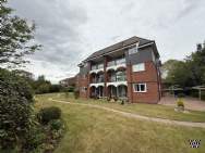 Main Photo of a 2 bedroom  Flat for sale