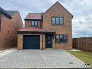 Main Photo of a 3 bedroom  Detached House for sale