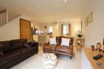 Main Photo of a 3 bedroom  Terraced House for sale