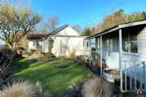 Main Photo of a 4 bedroom  Detached Bungalow for sale