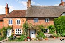 Main Photo of a 3 bedroom  Terraced House for sale