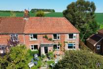 Main Photo of a 4 bedroom  Semi Detached House for sale