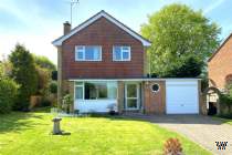 Main Photo of a 3 bedroom  Detached House for sale