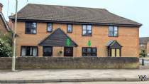 Main Photo of a 1 bedroom  Maisonette for sale