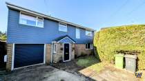 Main Photo of a 4 bedroom  Detached House for sale