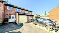 Main Photo of a 3 bedroom  Terraced House for sale