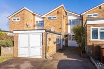 Main Photo of a 4 bedroom  Terraced House for sale