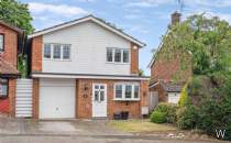Main Photo of a 4 bedroom  Detached House for sale