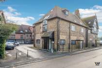 Main Photo of a 1 bedroom  Flat for sale