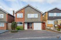 Main Photo of a 4 bedroom  Detached House for sale