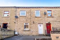 Main Photo of a 2 bedroom  Terraced House to rent