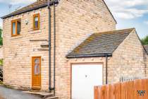 Main Photo of a 3 bedroom  Detached House for sale