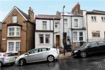 Main Photo of a 2 bedroom  Ground Maisonette for sale