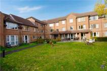 Main Photo of a 1 bedroom  Flat for sale