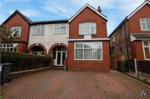 Main Photo of a 4 bedroom  Semi Detached House for sale