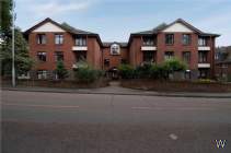 Main Photo of a 2 bedroom  Flat for sale