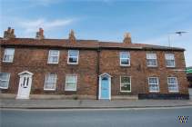 Main Photo of a 3 bedroom  Terraced House for sale