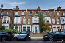 Main Photo of a 2 bedroom  Maisonette for sale