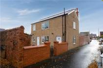 Main Photo of a 2 bedroom  Detached House for sale