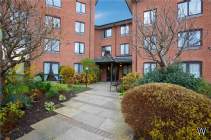 Main Photo of a 1 bedroom  Flat for sale