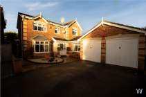 Main Photo of a 4 bedroom  Detached House for sale