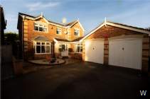 Main Photo of a 4 bedroom  Detached House for sale